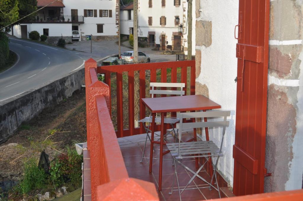 Hostal Auzoa Бера Номер фото